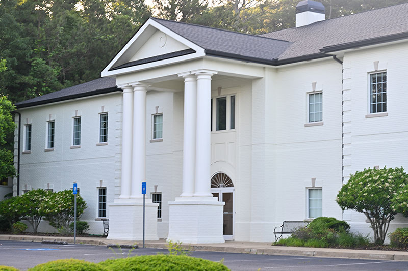 Dentist in Suwanee