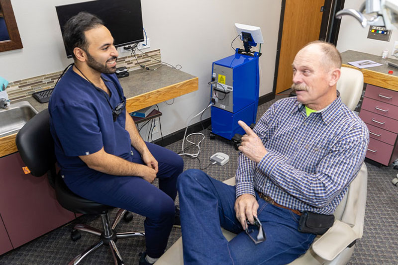 Dentist in Kennewick