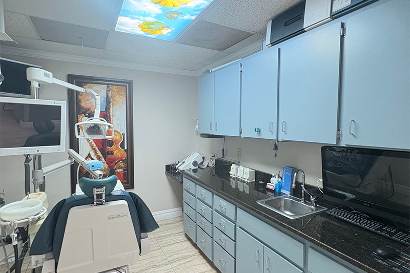 Dentist in Tampa