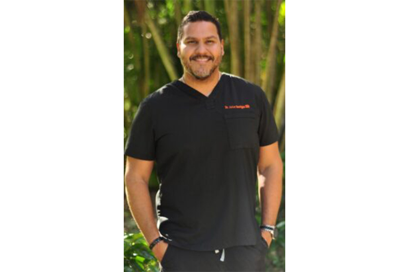 Dr. Javier Servinga