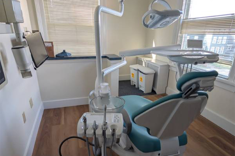 Dentist in Meriden