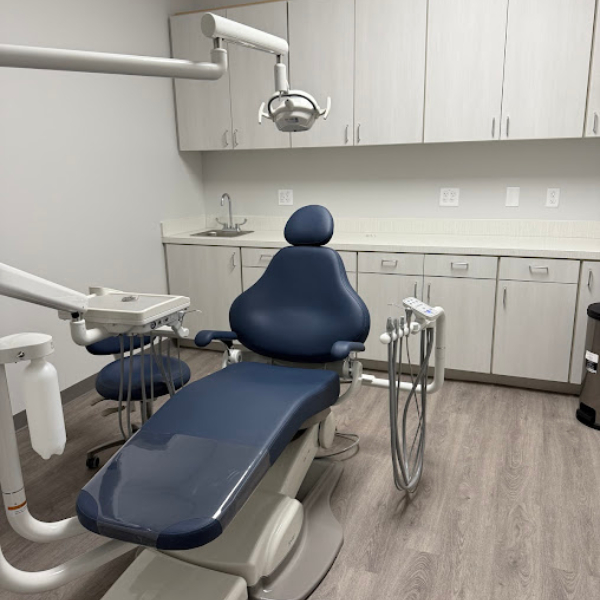 Dentist in 78233