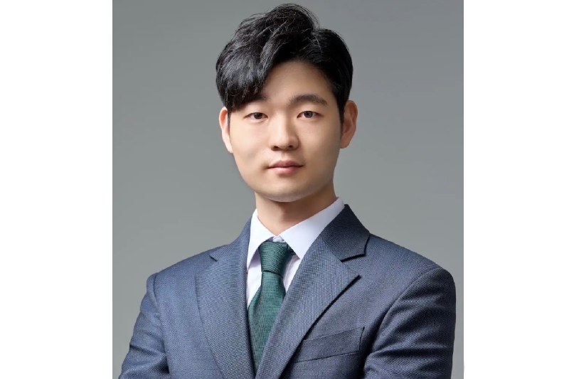 Dr. Harry Cho