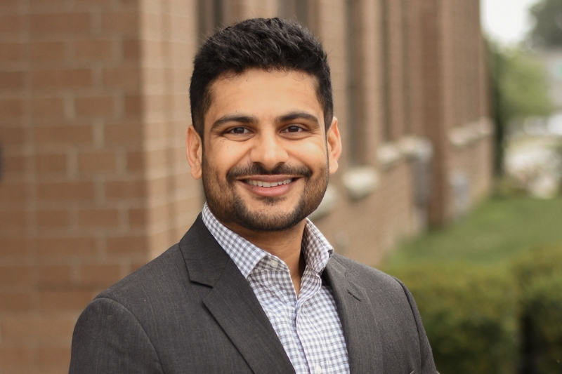 Meet Abhay Unjiya, DDS  in Concord
